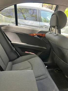 Mercedes-Benz E 270, снимка 15