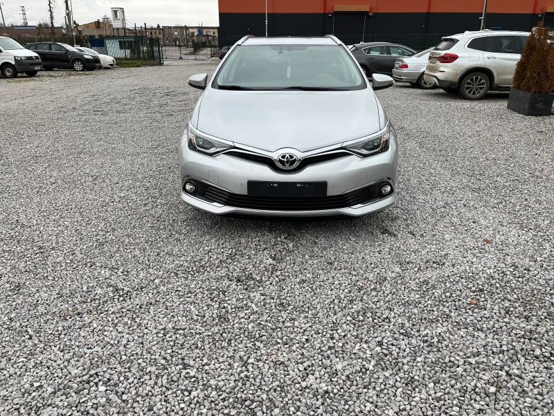 Toyota Auris Touring 1.6D4D-112k.c. EXECUTIVE , снимка 1 - Автомобили и джипове - 43309214