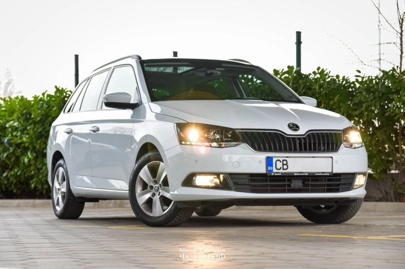 Skoda Fabia 1.0 TSI, снимка 1 - Автомобили и джипове - 47196534