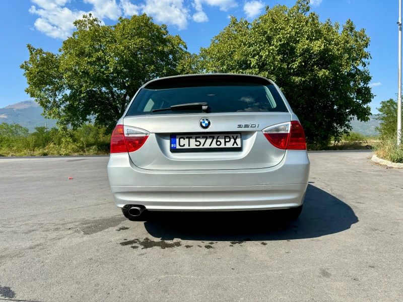 BMW 320, снимка 4 - Автомобили и джипове - 47121234