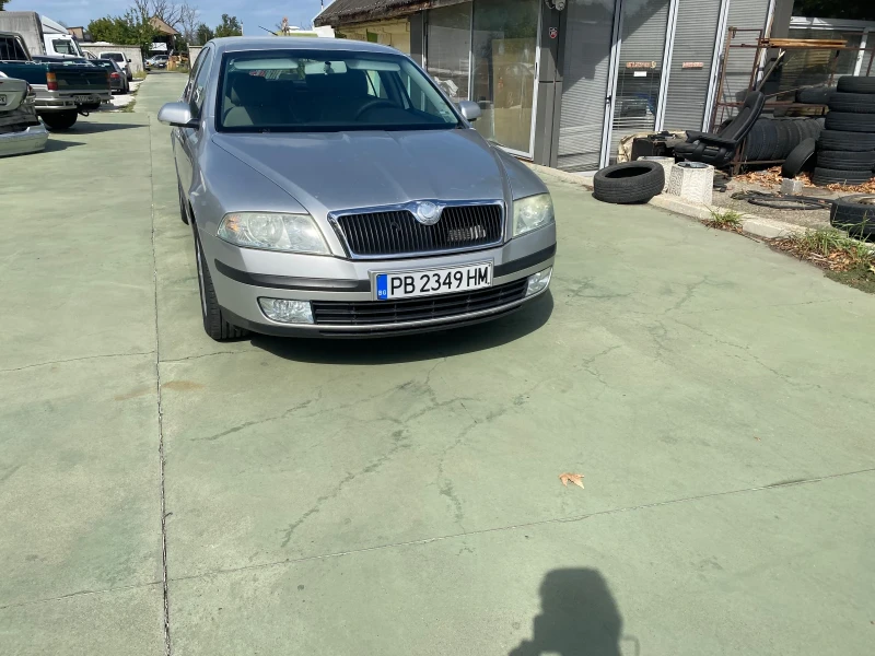 Skoda Octavia 2.0 FSI, снимка 1 - Автомобили и джипове - 49433464