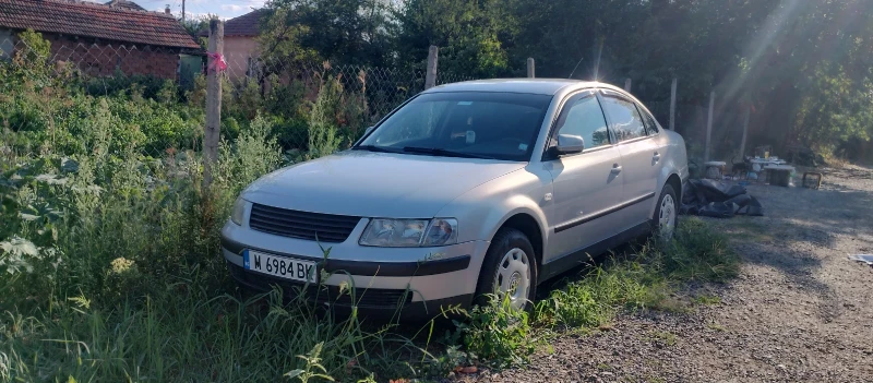 VW Passat, снимка 5 - Автомобили и джипове - 47381083