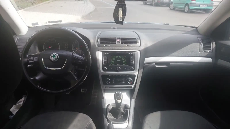 Skoda Octavia TSI, снимка 6 - Автомобили и джипове - 47520971