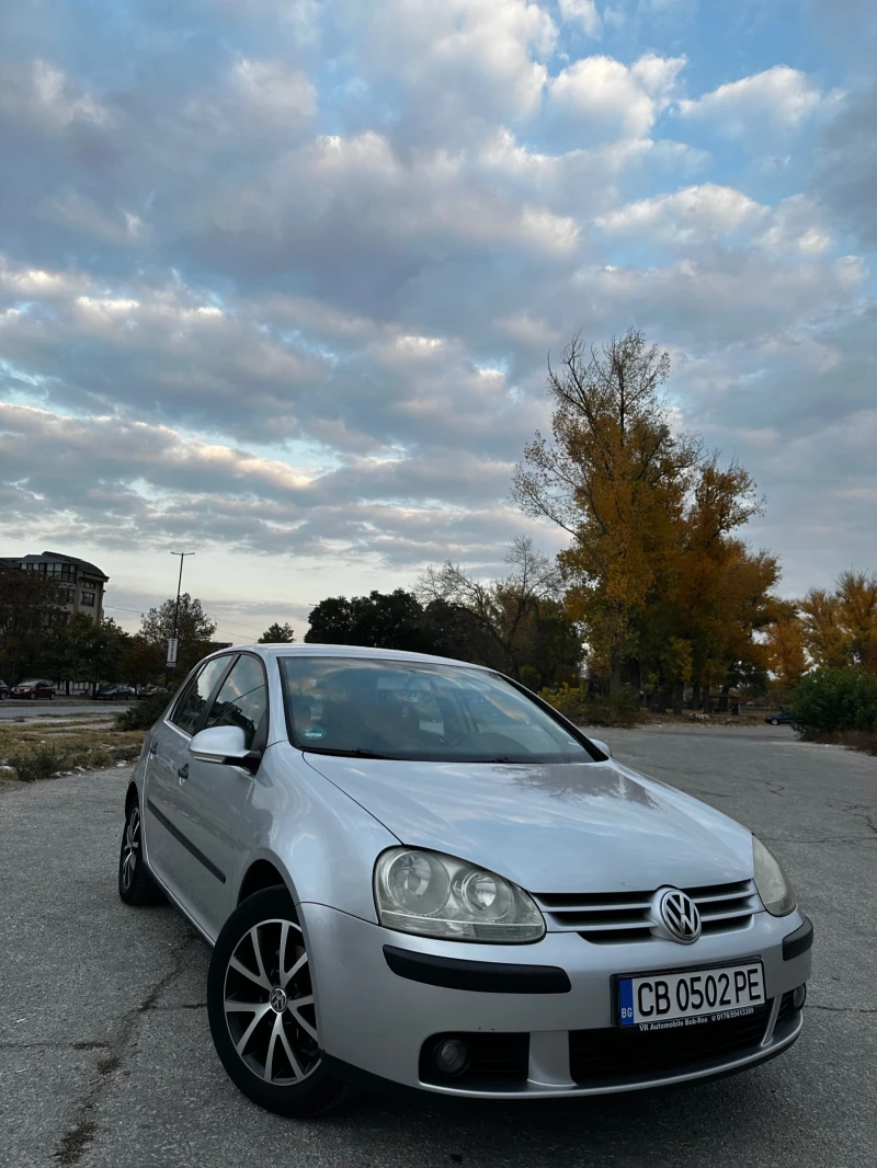 VW Golf КЛИМАТРОНИК , снимка 1 - Автомобили и джипове - 47915518