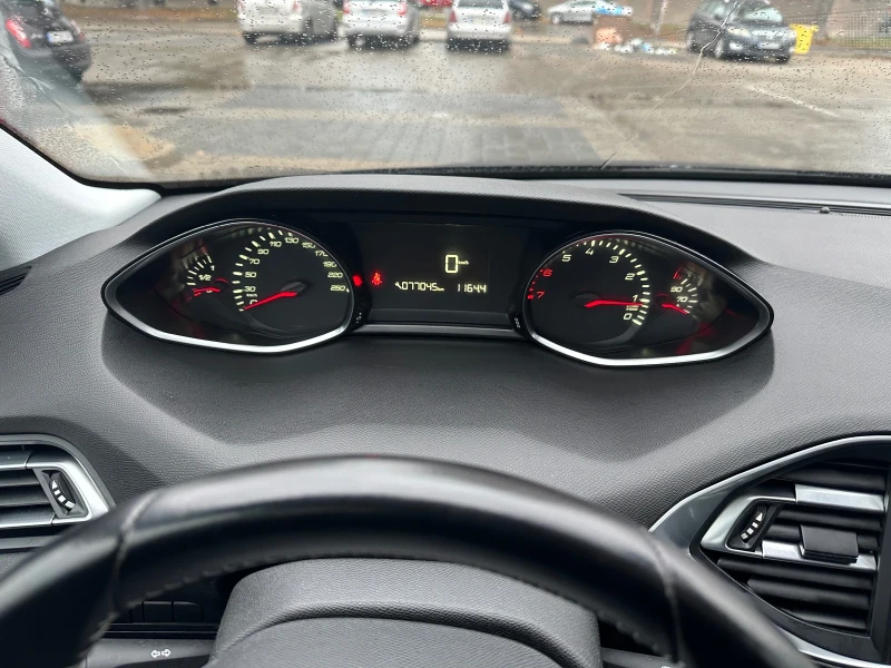 Peugeot 308 1.2 e puretech, снимка 10 - Автомобили и джипове - 47923415