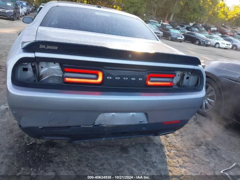 Dodge Challenger 2018 DODGE CHALLENGER SXT, снимка 6 - Автомобили и джипове - 48418219