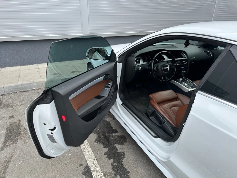 Audi A5 S-Line, снимка 9 - Автомобили и джипове - 49307636