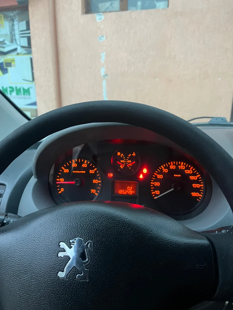 Peugeot Expert 2.0HDI КЛИМАТИК , снимка 12 - Автомобили и джипове - 49338827