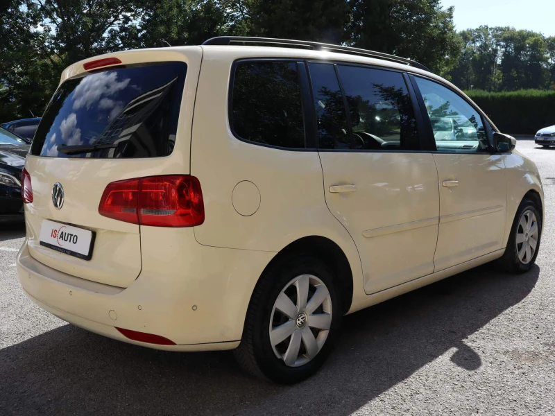 VW Touran 2.0TDI/DSG/Навигация/Кожа/Мулти Волан/Автопилот, снимка 3 - Автомобили и джипове - 51726965