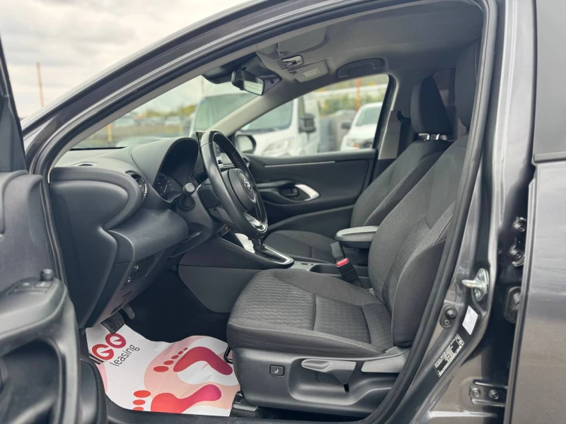 Toyota Yaris 1.5Hybrid e-CVT-10%, снимка 10 - Автомобили и джипове - 52041128