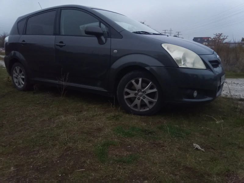 Toyota Avensis verso, снимка 5 - Автомобили и джипове - 52334514