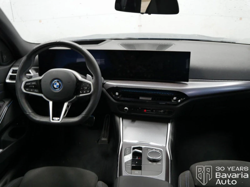 BMW 330 e xDrive Touring M Sport Paket Sportautomatic, снимка 6 - Автомобили и джипове - 52669540