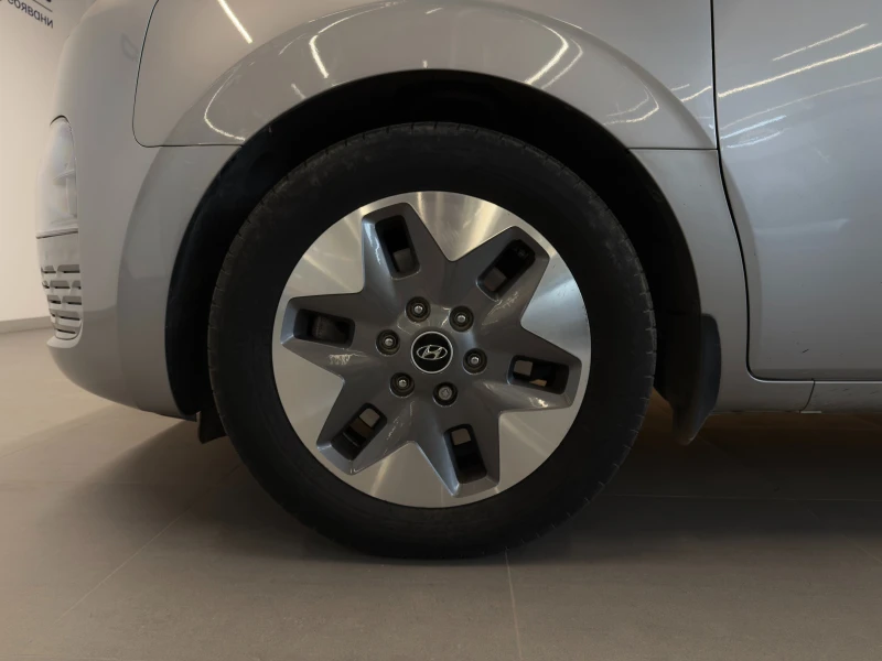 Hyundai Staria PREMIUM AWD, снимка 9 - Автомобили и джипове - 52846550