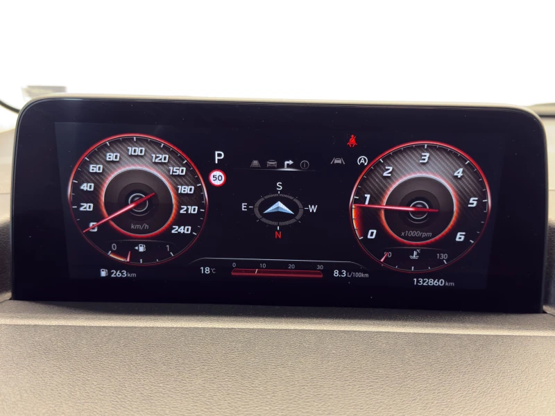 Hyundai Staria PREMIUM AWD, снимка 12 - Автомобили и джипове - 52846550