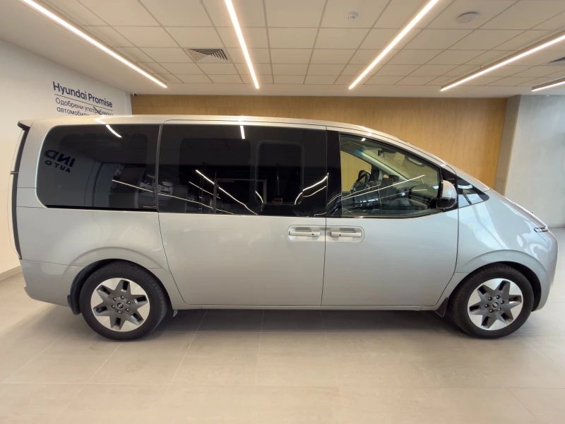 Hyundai Staria PREMIUM AWD, снимка 6 - Автомобили и джипове - 52846550