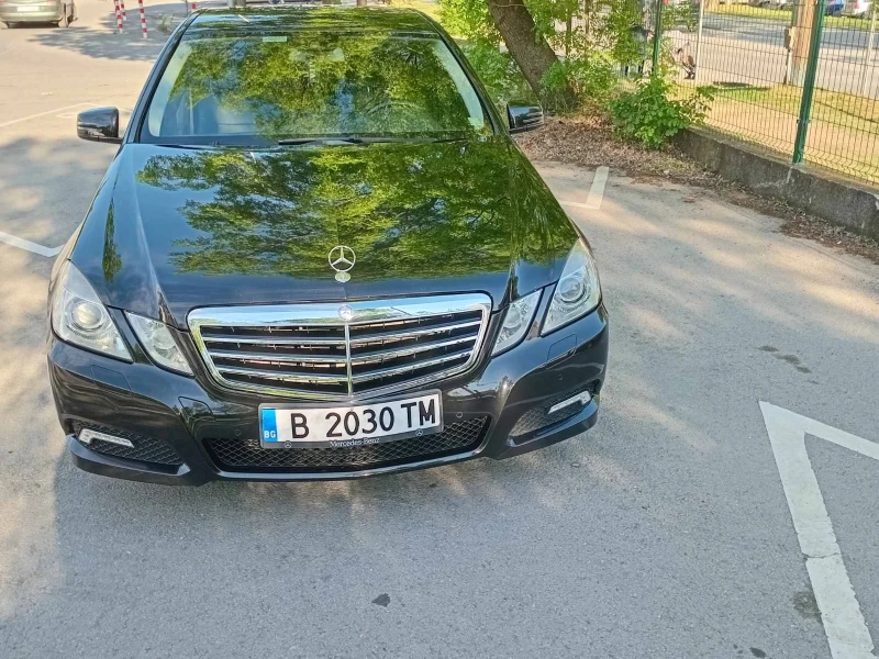 Mercedes-Benz E 350 Diesel Automatic, снимка 2 - Автомобили и джипове - 53233178