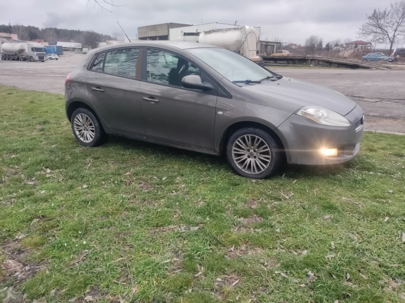 Fiat Bravo 1.6 m jet, снимка 3 - Автомобили и джипове - 53305820