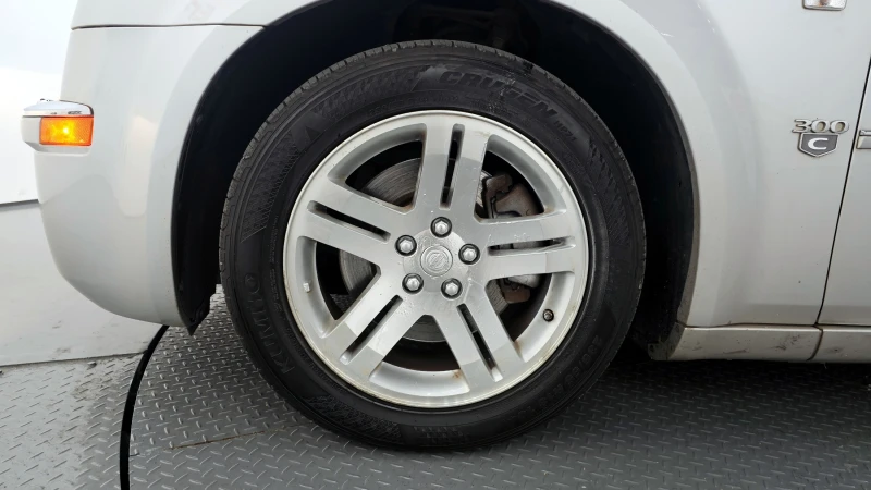 Chrysler 300c 2.7 autogeorge.com, снимка 5 - Автомобили и джипове - 53315261