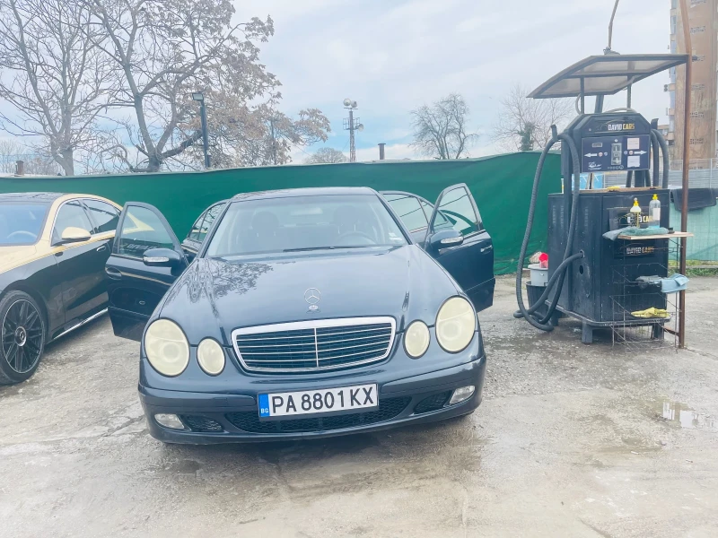 Mercedes-Benz E 220 2.2 cdi, снимка 3 - Автомобили и джипове - 53512241