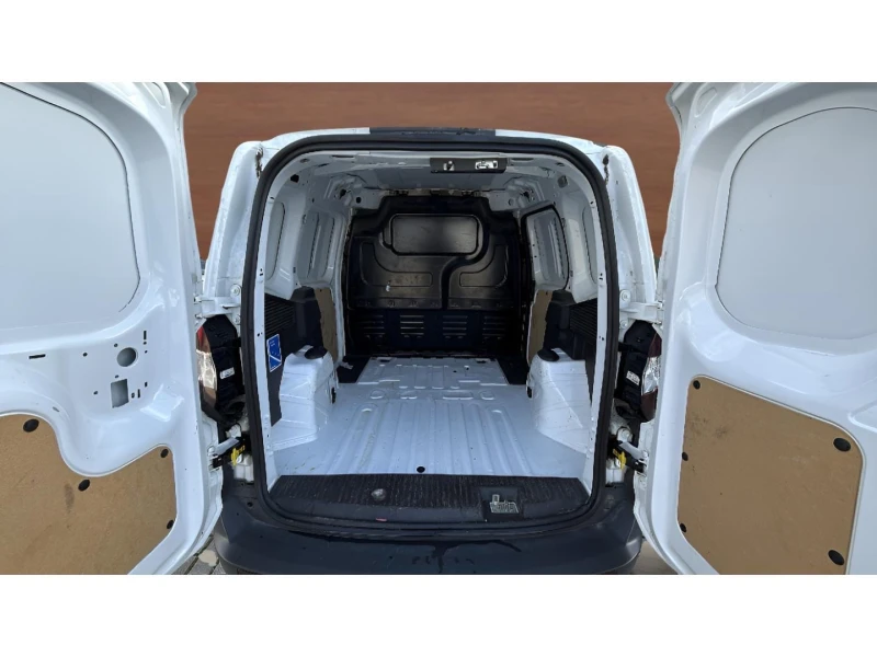 Ford Courier 1.5 TDCi, снимка 12 - Автомобили и джипове - 53515259