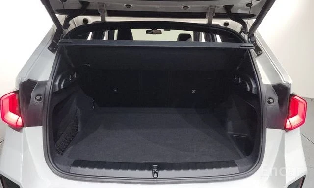 BMW iX1 xDrive 30 M Sport | 360 КАМЕРА| HEAD-UP| ШИБЕДАХ| , снимка 16 - Автомобили и джипове - 54173089