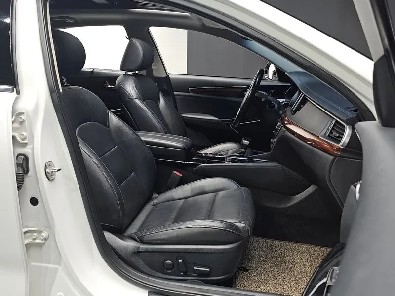 Kia K7 2.2 Diesel Limited, снимка 10 - Автомобили и джипове - 55834960