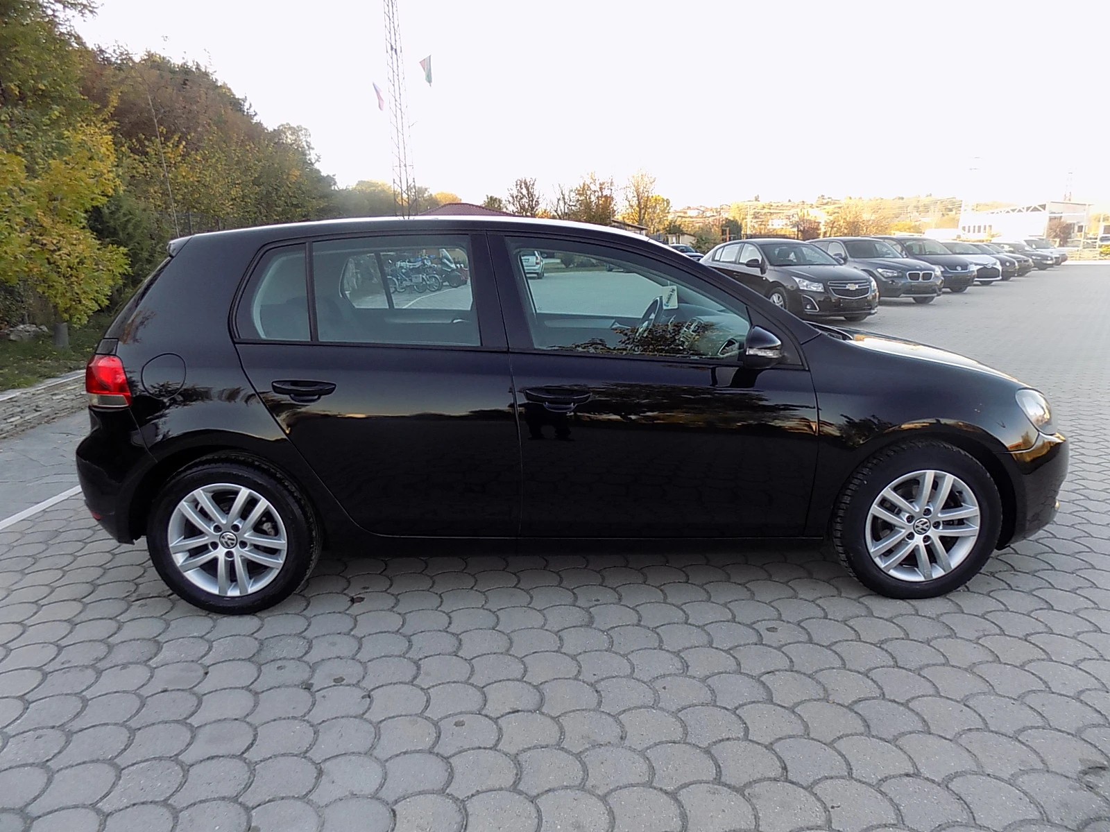 VW Golf 1.6tdi 105ks - изображение 4