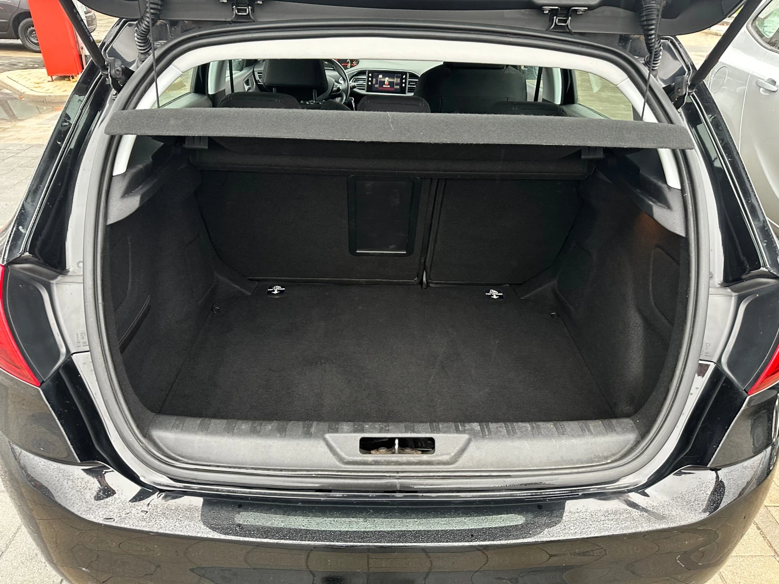 Peugeot 308 1.2 e puretech | Mobile.bg — изображение 16
