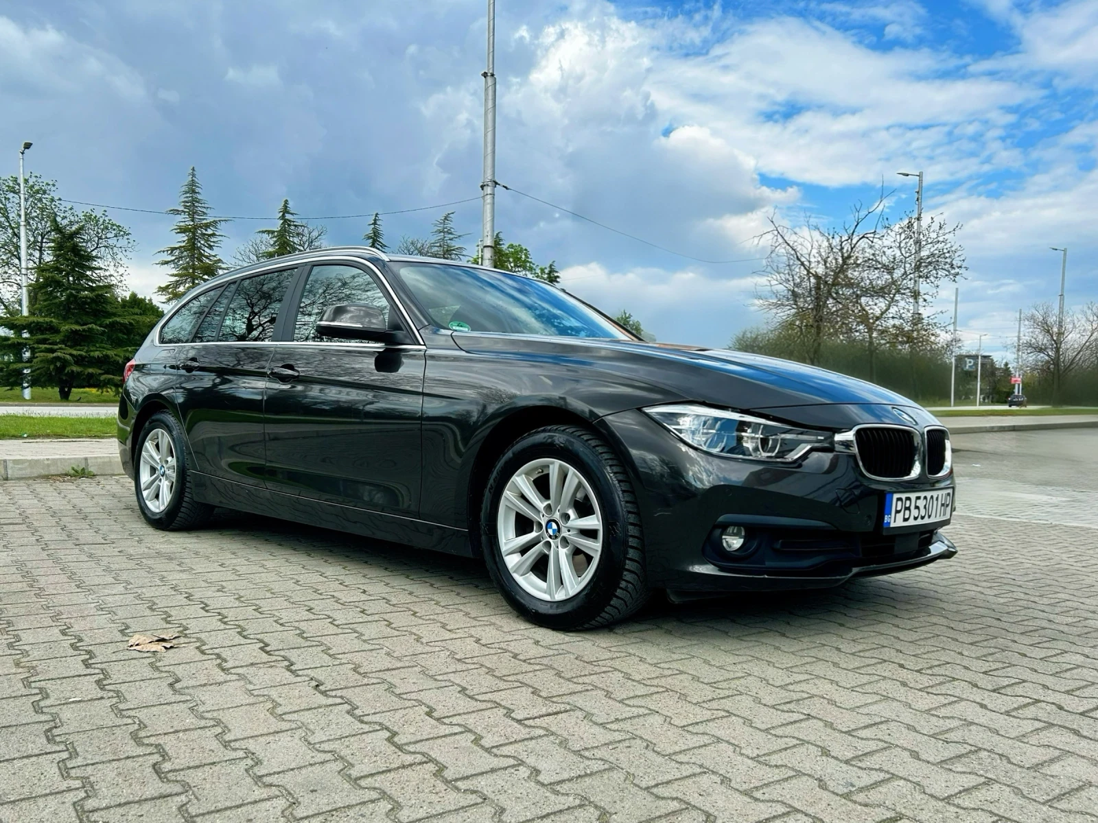 BMW 320 X Drive Touring - изображение 3