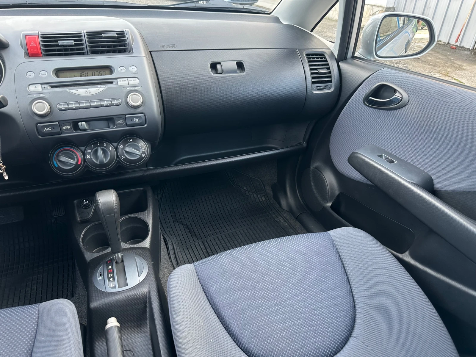 Honda Jazz 1.4 DSi LS - изображение 9