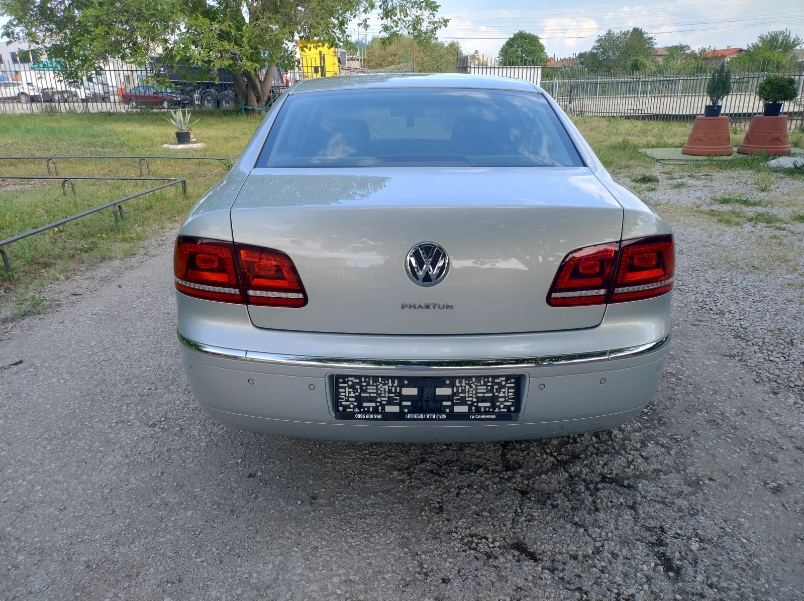 VW Phaeton FSI V6 EXCLUSIVE FULL 4 MOTION DISTRONIC KEY LESS, снимка 4 - Автомобили и джипове - 52653860