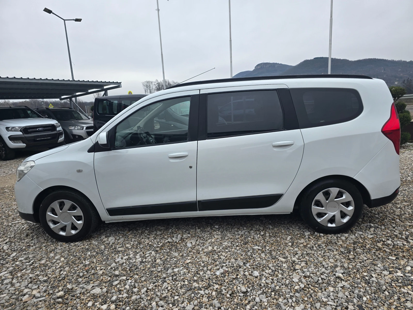 Dacia Lodgy 1.5DCI 90кс 7МЕСТА ! ! КЛИМАТИК - изображение 2