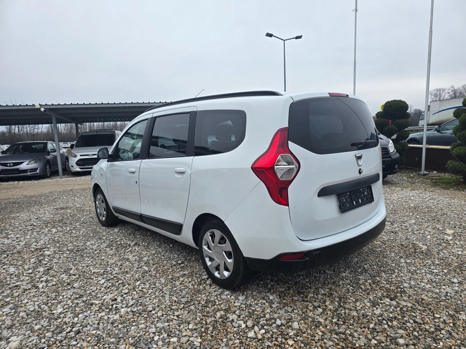 Dacia Lodgy 1.5DCI 90кс 7МЕСТА ! ! КЛИМАТИК - изображение 3