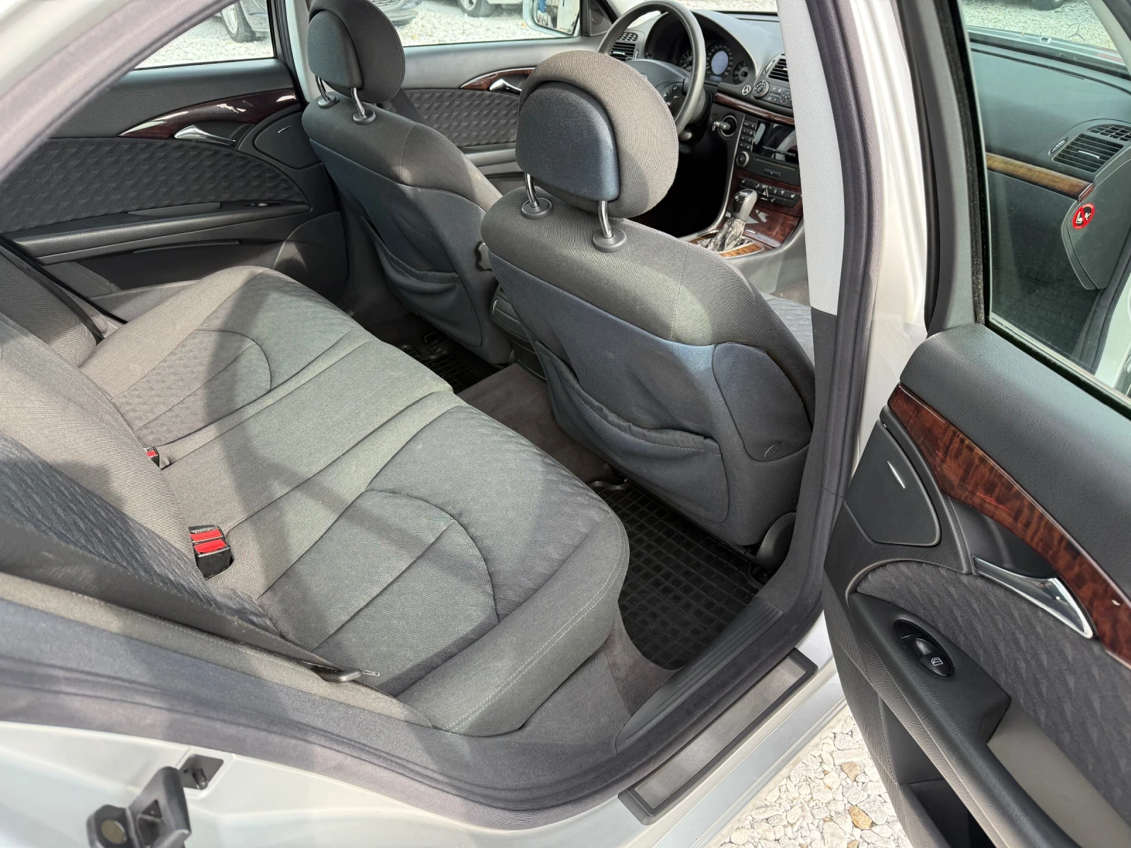 Mercedes-Benz E 200 Kompresor 2.0 163�� | Mobile.bg � ����������� 10