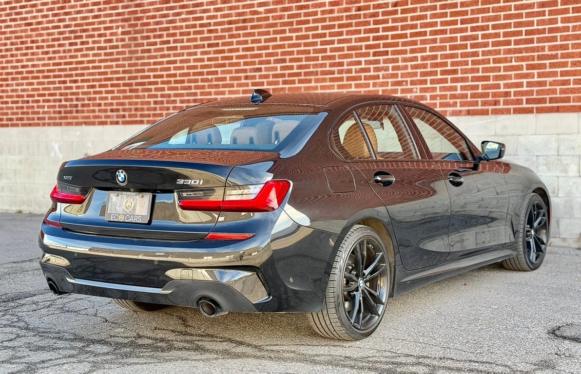 BMW 330 * 330i xDrive * M-pack* HEAD-UP* ДВА КЛЮЧА*  - изображение 10