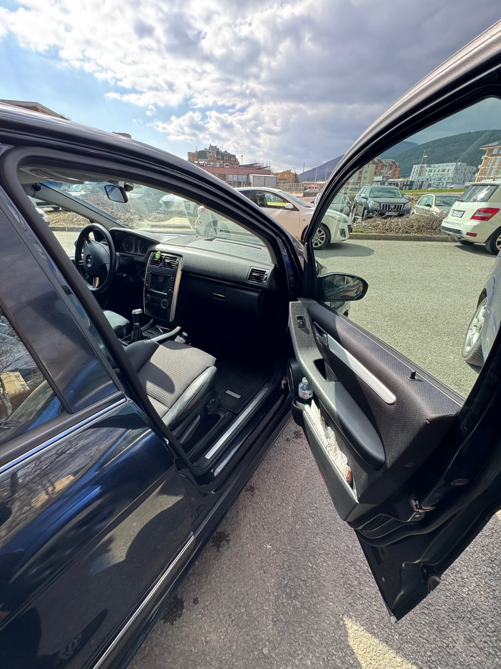 Mercedes-Benz B 200 SPORT, снимка 12 - Автомобили и джипове - 53846914