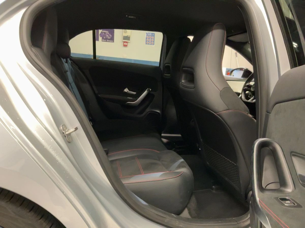 Mercedes-Benz A 180 d AMG Line/Дигитално/Задна камера , снимка 6 - Автомобили и джипове - 53858841