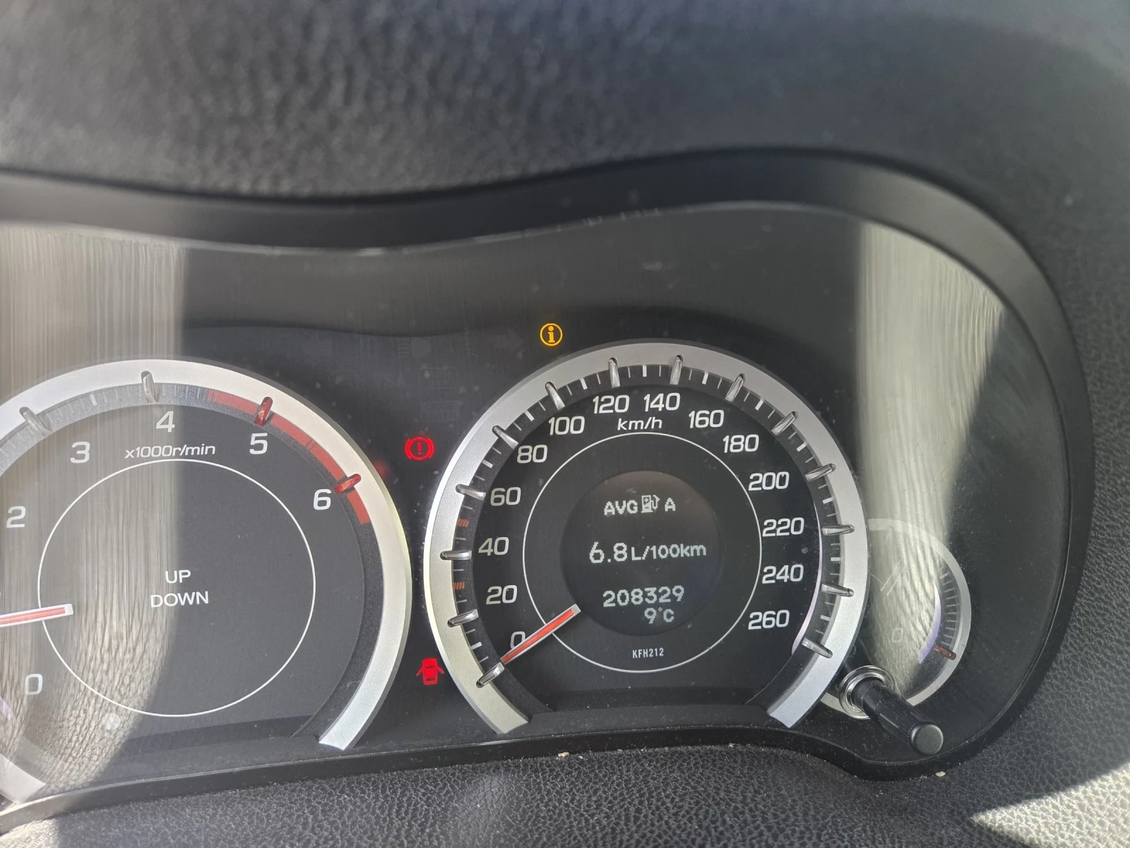 Honda Accord, снимка 8 - Автомобили и джипове - 53951423