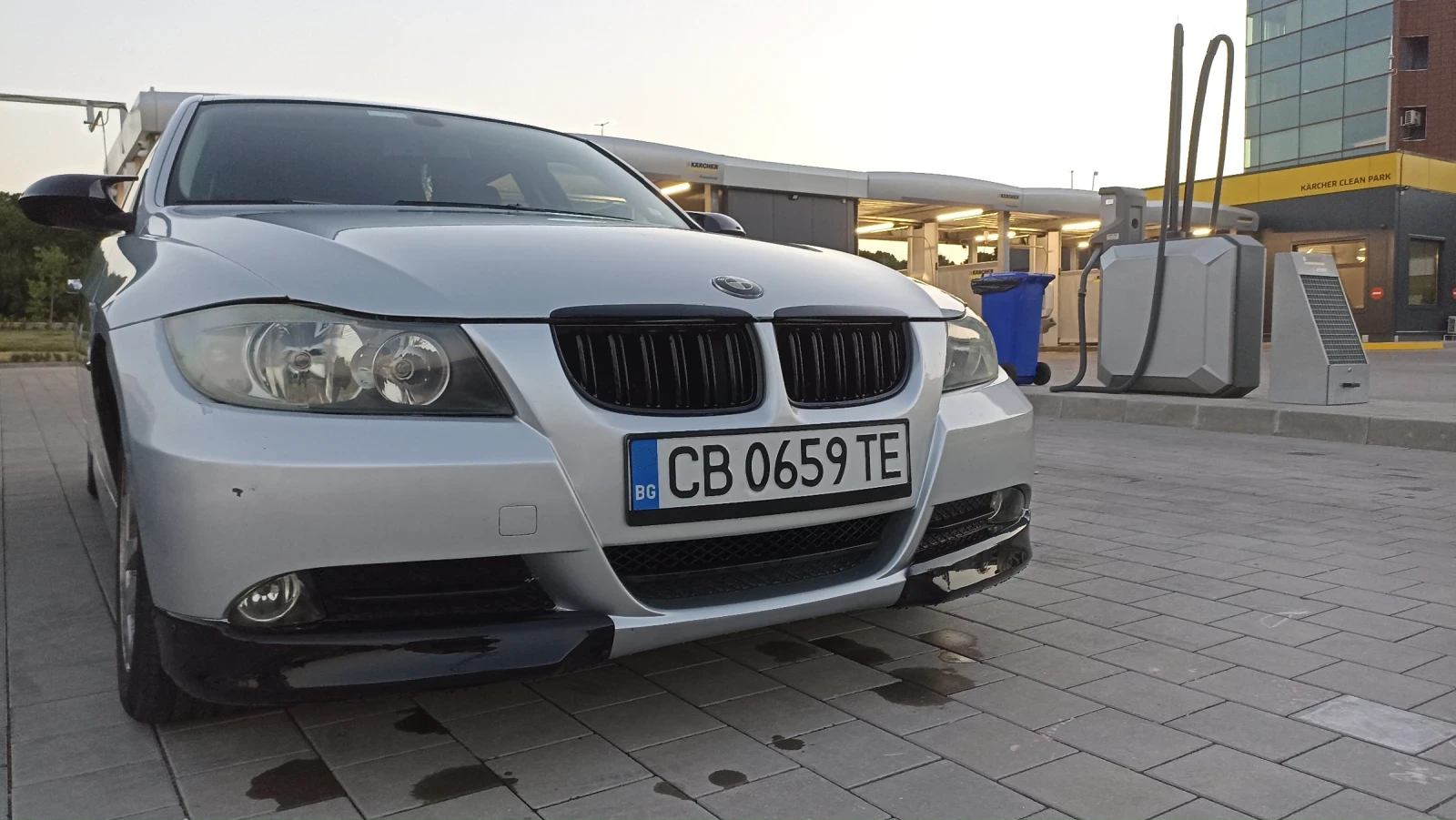 BMW 318, снимка 2 - Автомобили и джипове - 54372171