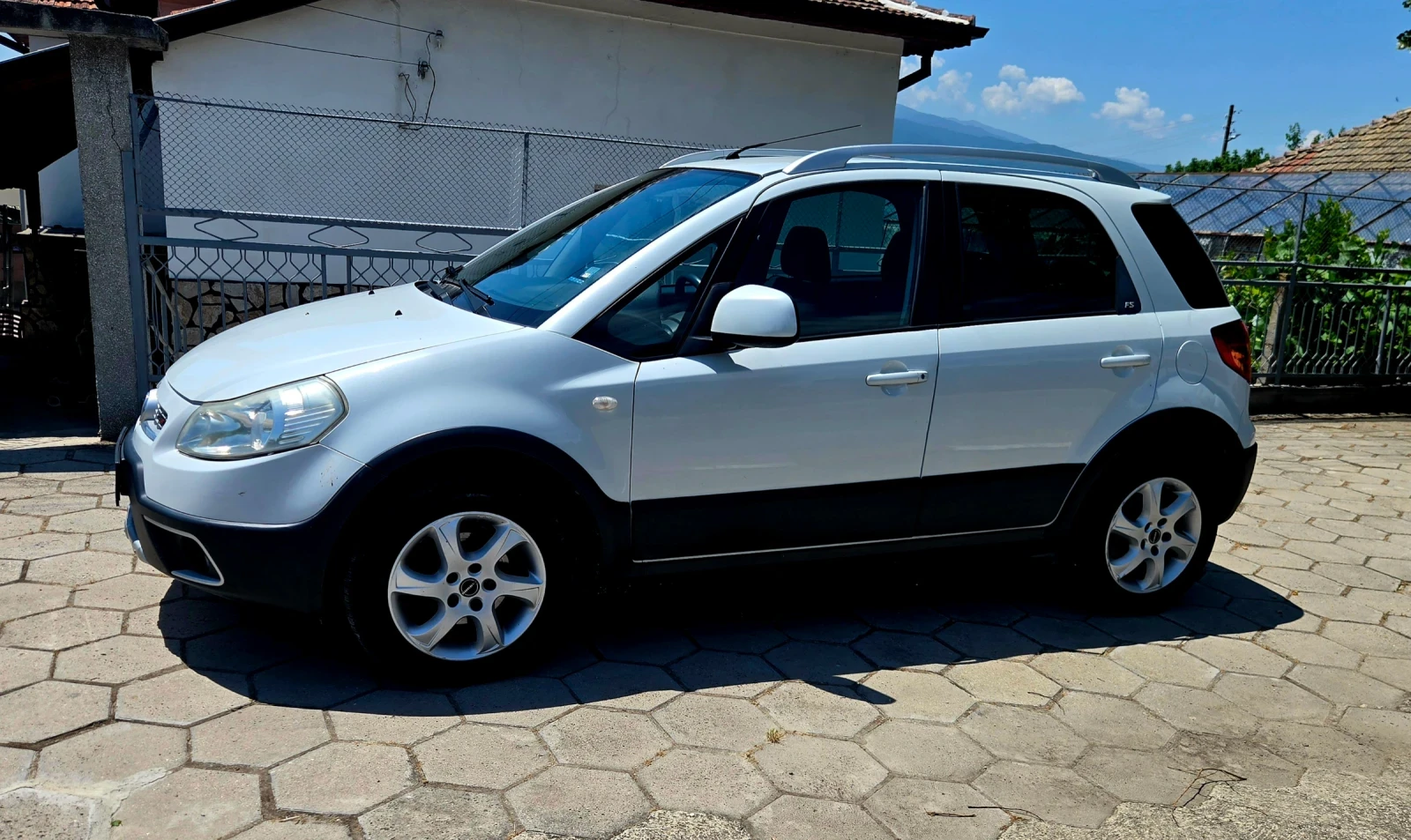Fiat Sedici 2.0 тди./4х4, снимка 3 - Автомобили и джипове - 54808260