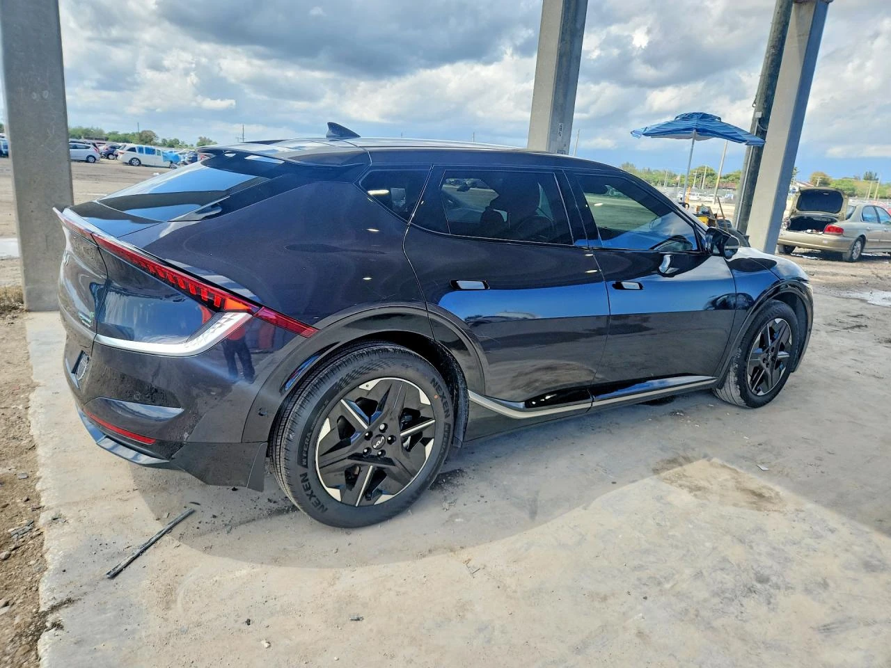 Kia EV6 WIND, снимка 3 - Автомобили и джипове - 54961078