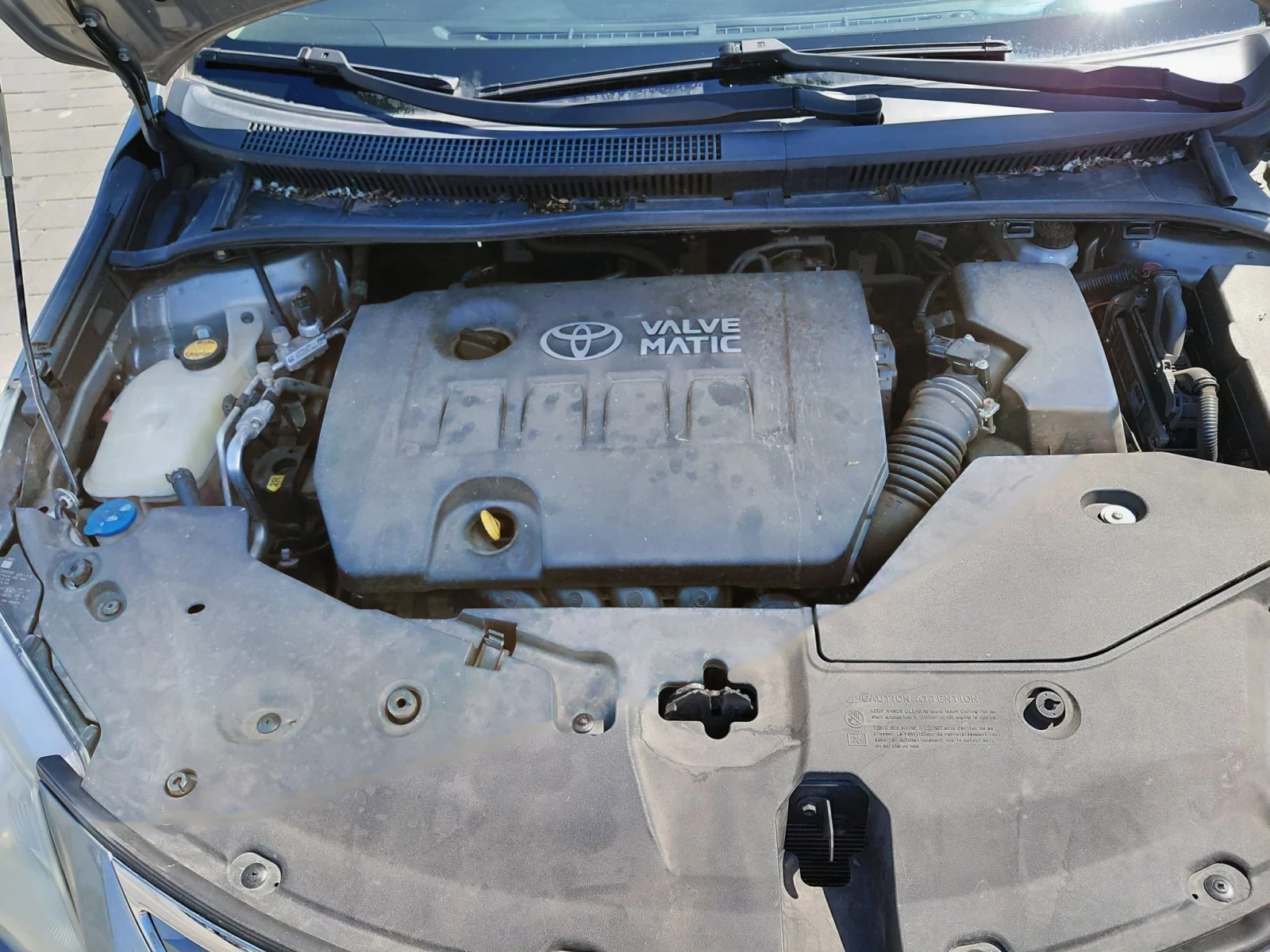 Toyota Avensis 1.8 valvematic Сервизна книжка обслужена, снимка 17 - Автомобили и джипове - 55666777