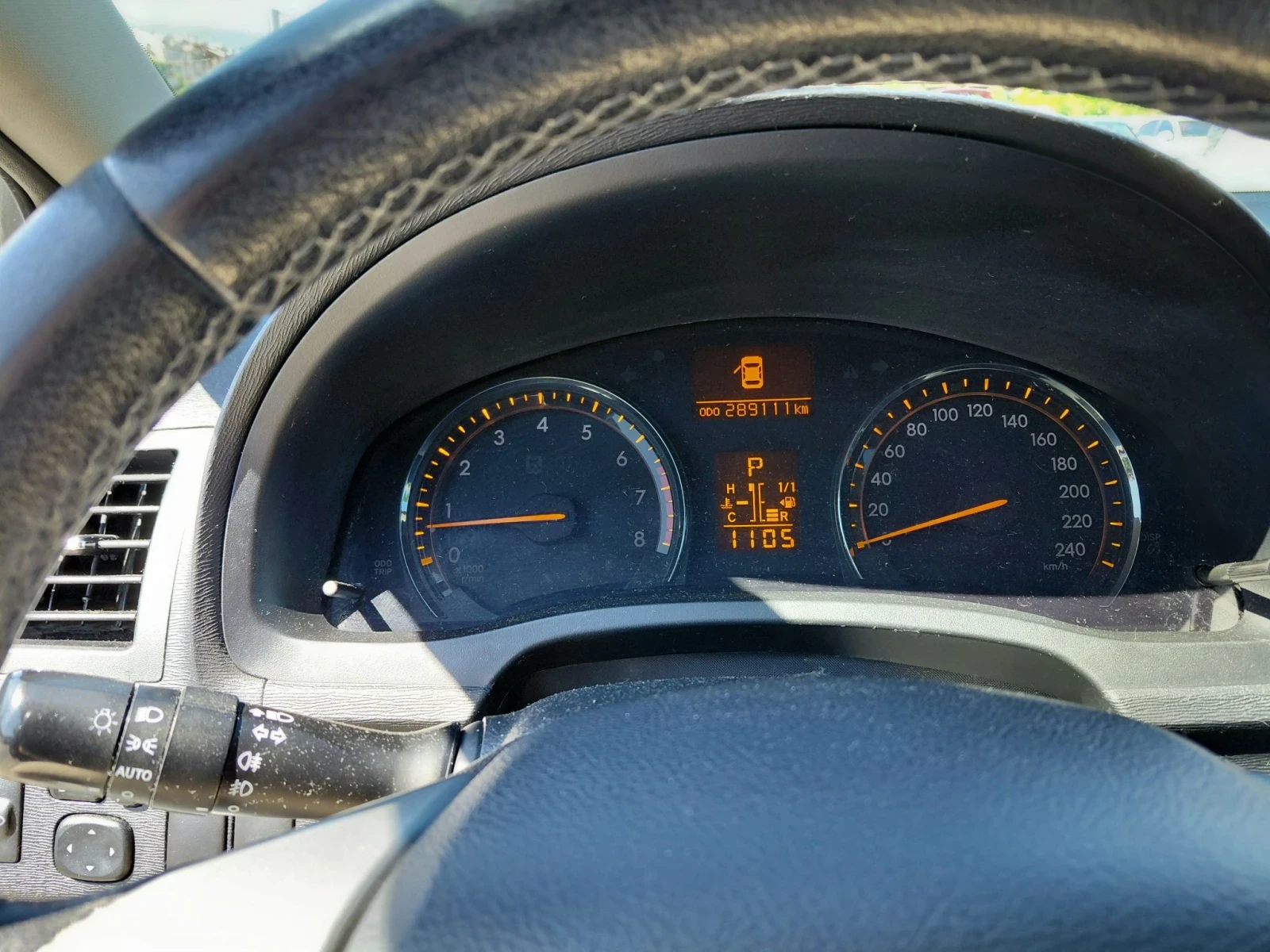 Toyota Avensis 1.8 valvematic Сервизна книжка обслужена, снимка 8 - Автомобили и джипове - 55666777