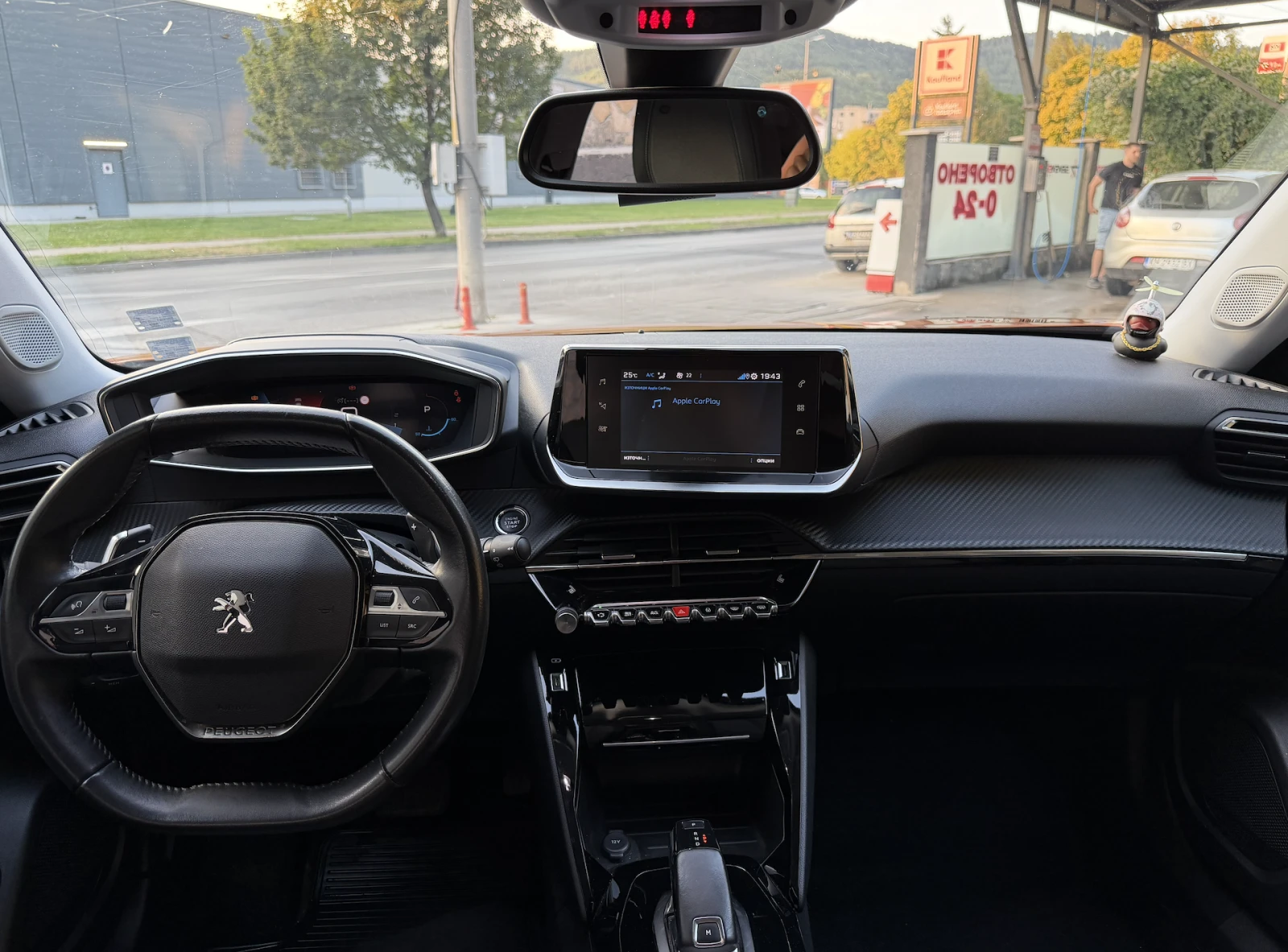 Peugeot 2008 Pure Tech 130 , снимка 6 - Автомобили и джипове - 55898923