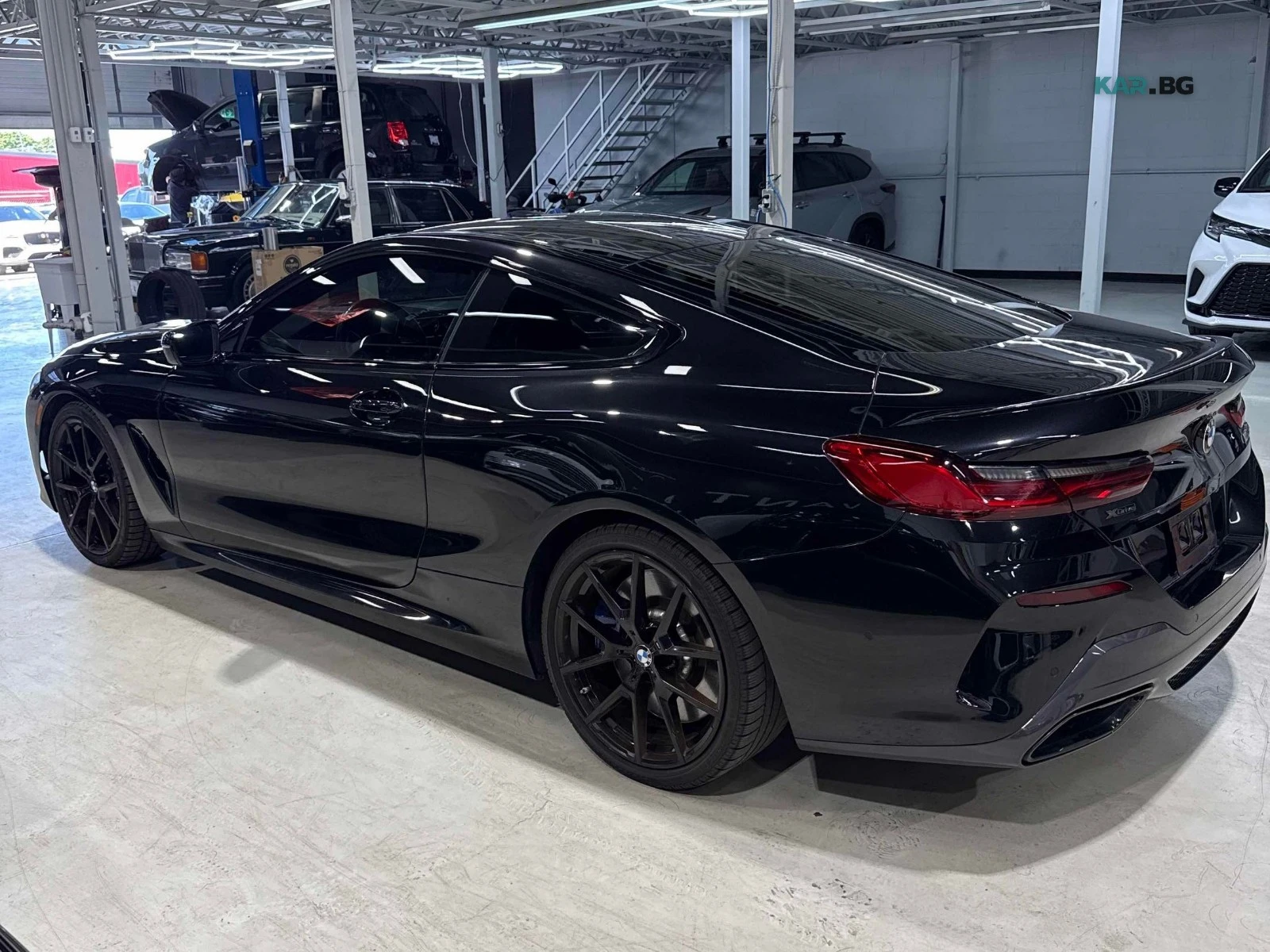 BMW 850 xDrive * HUD * Обдухване * АвтоКредит * ЦЕНА ДО БГ, снимка 2 - Автомобили и джипове - 56057671