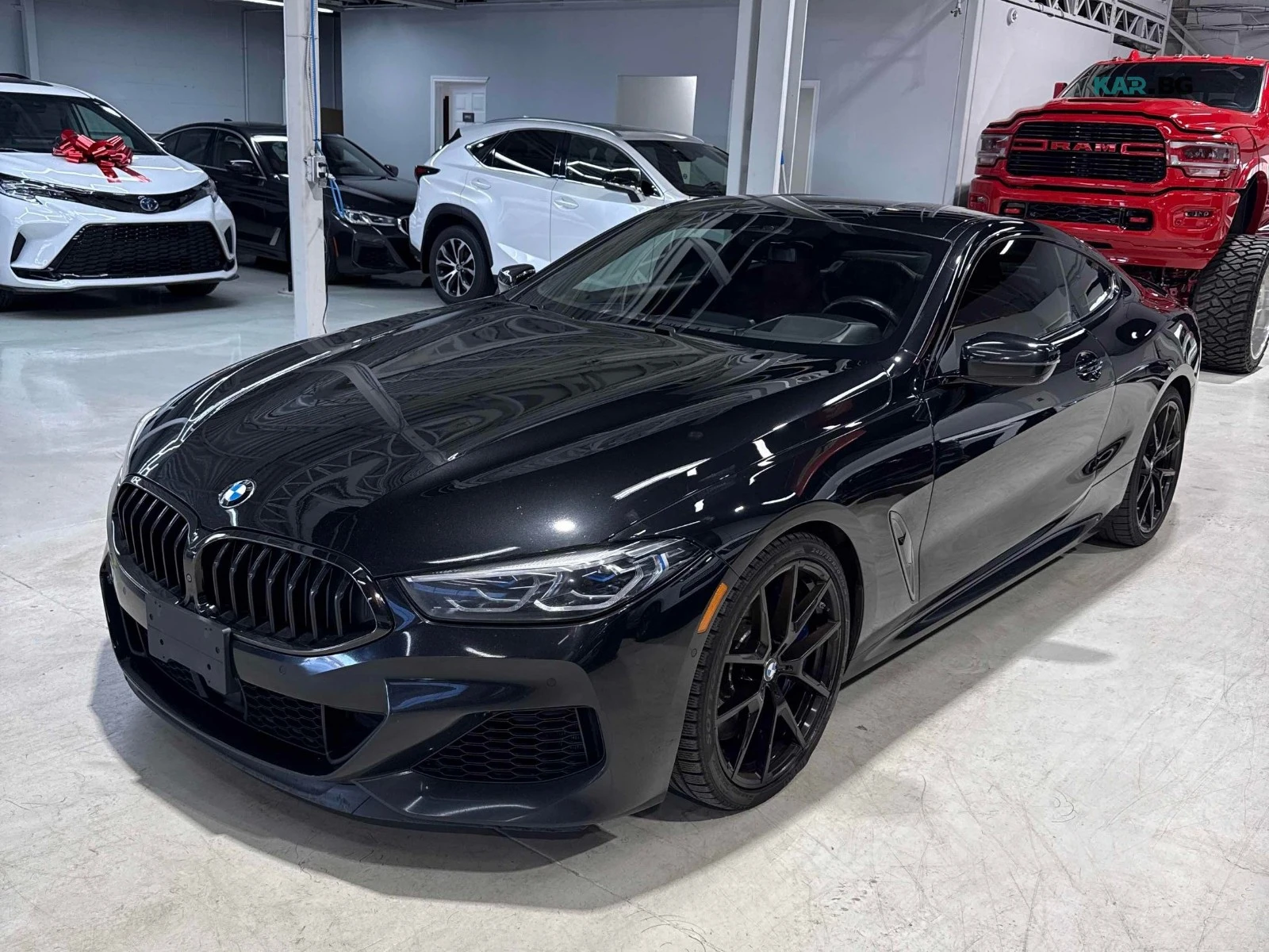 BMW 850 xDrive * HUD * Обдухване * АвтоКредит * ЦЕНА ДО БГ