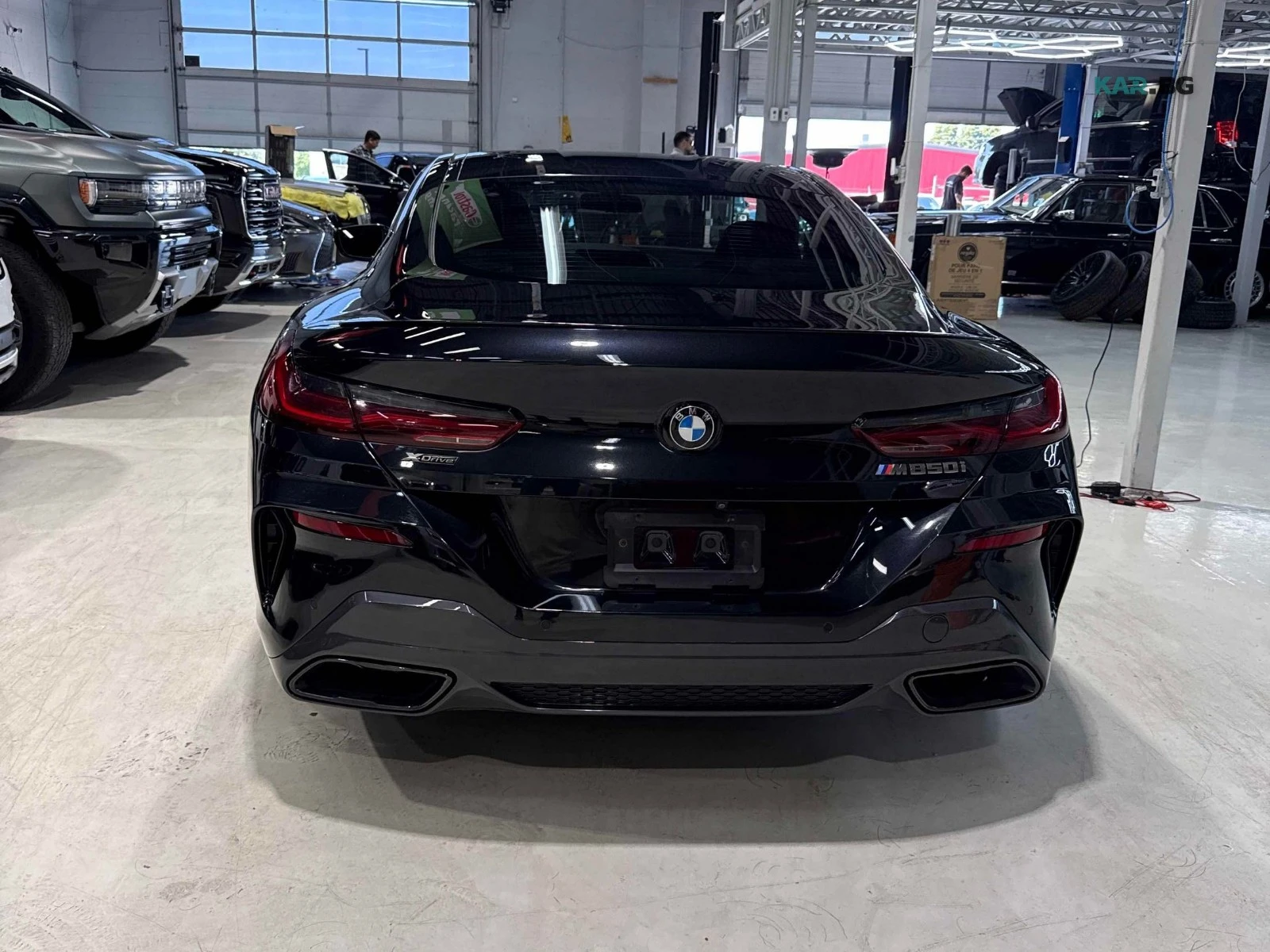 BMW 850 xDrive * HUD * Обдухване * АвтоКредит * ЦЕНА ДО БГ, снимка 4 - Автомобили и джипове - 56057671