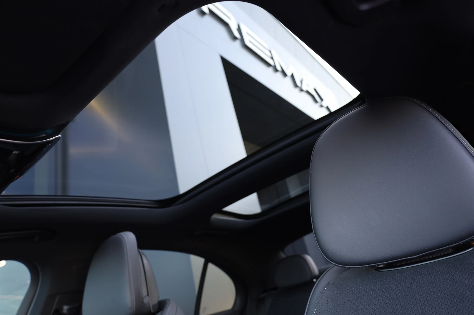 Mercedes-Benz E 220 NEW MODEL* AMG LINE* PANO* NAVI*  | Mobile.bg � ����������� 14