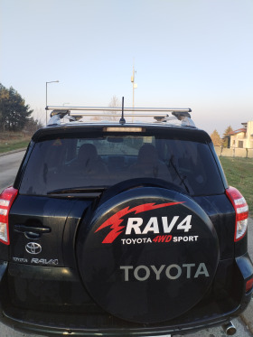 Toyota Rav4, снимка 13 - Автомобили и джипове - 45223791