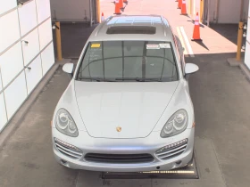 Porsche Cayenne BOSE* KEYLESS* LANE ASSIST* HID* , снимка 2